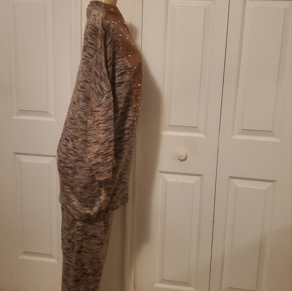 Hi Tech by Dina - Picture 2 of 10